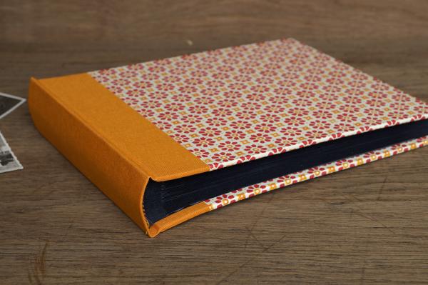 Handarbeit aus Deutschland Album orange gelb Blümchen
